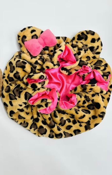 Kitty Crown bonnets